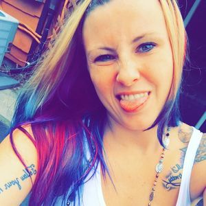 Meet your Posher, Nicolle